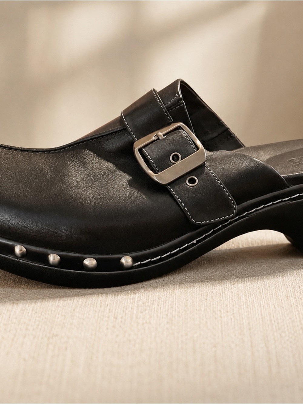ECCO Black Leather Studded Buckle Clogs Mules EU 40 Y2K